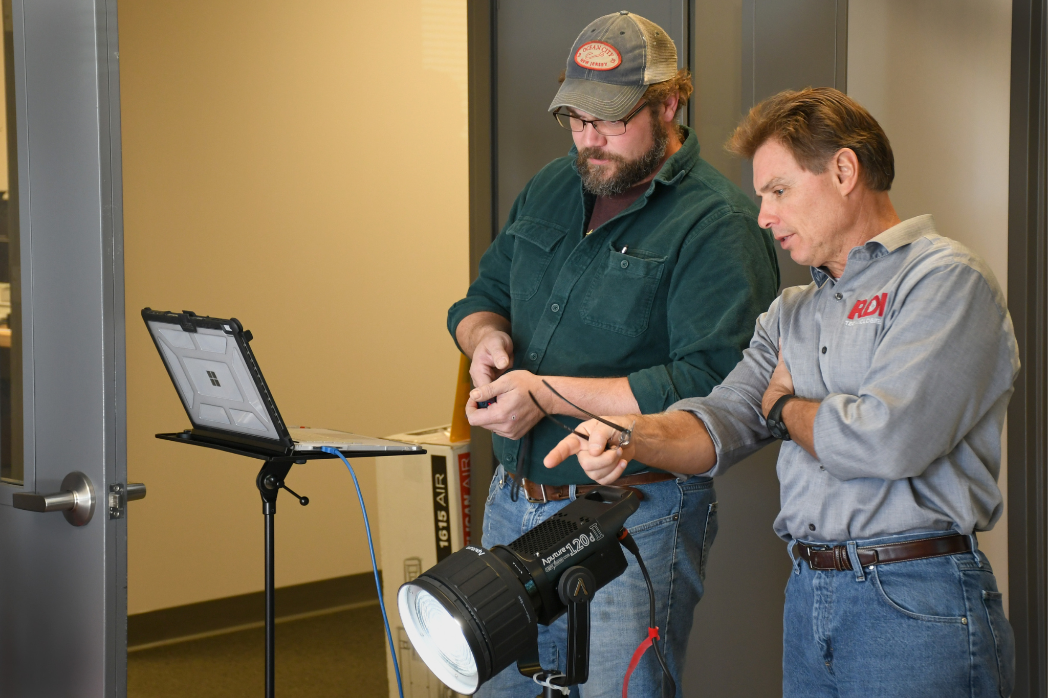 2-day Advanced Features (AF) certification training using the following: External Sync, Stereo Vision™, Data Historization, Route Based Applications, Waterfall Plots, and Modal Amplified™ (held in person at our Knoxville HQ).